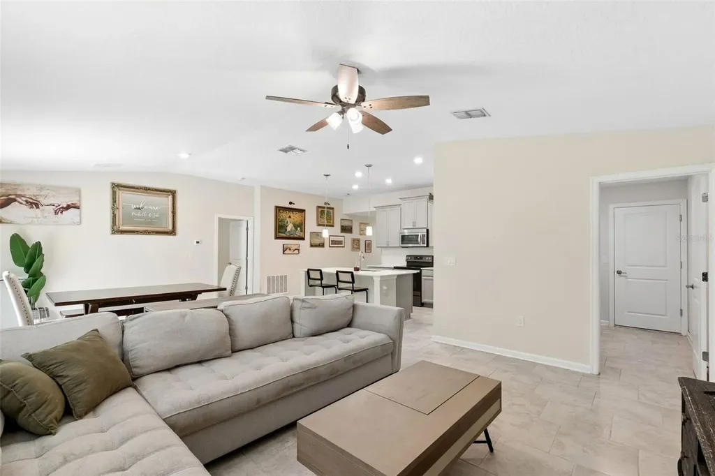 4810 Magnetite Loop Mount Dora FL 32757