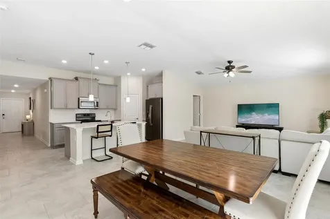 4810 Magnetite Loop Mount Dora FL 32757