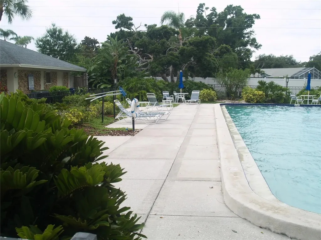 7461 W Country Club Drive N Sarasota FL 34243