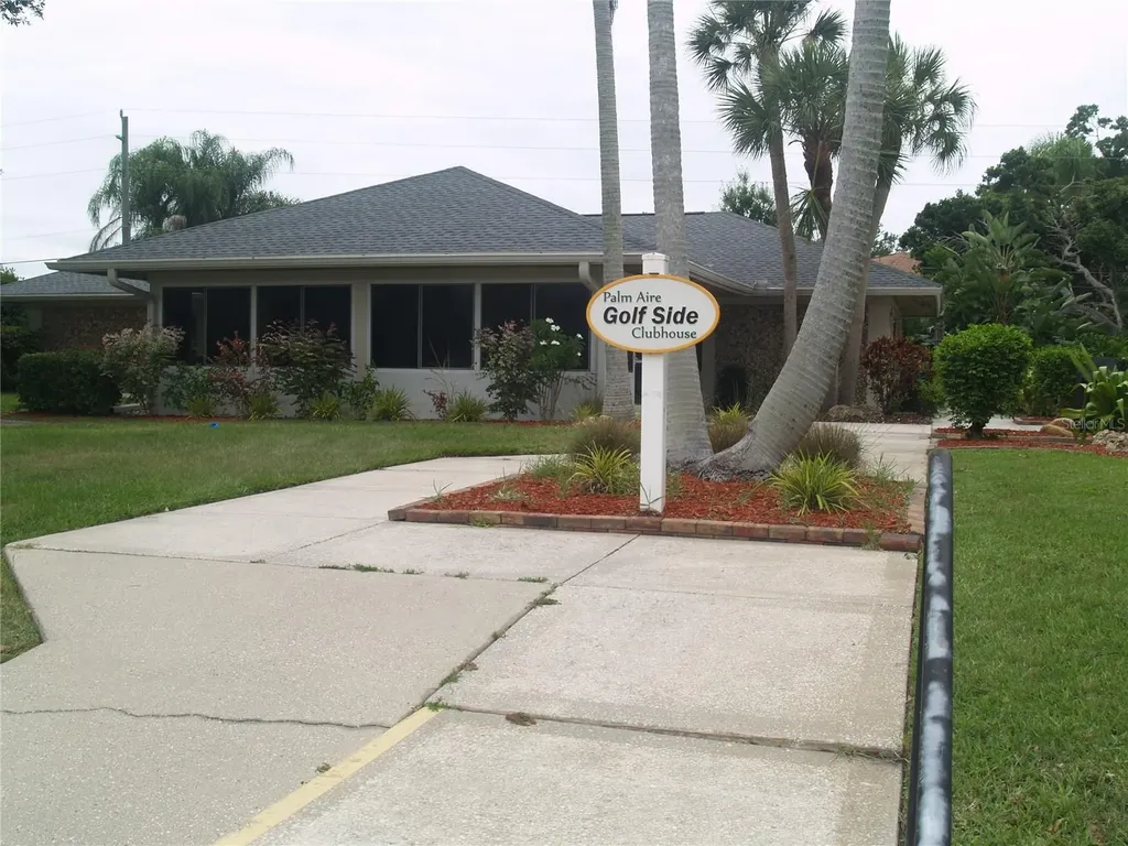 7461 W Country Club Drive N Sarasota FL 34243