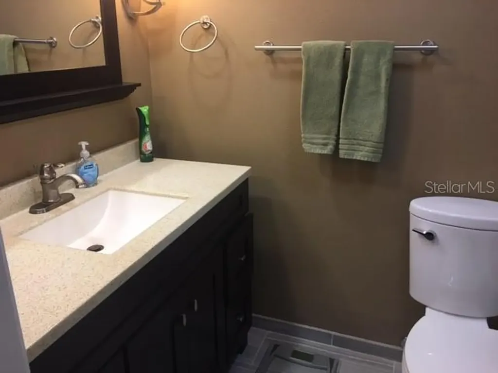 7461 W Country Club Drive N Sarasota FL 34243