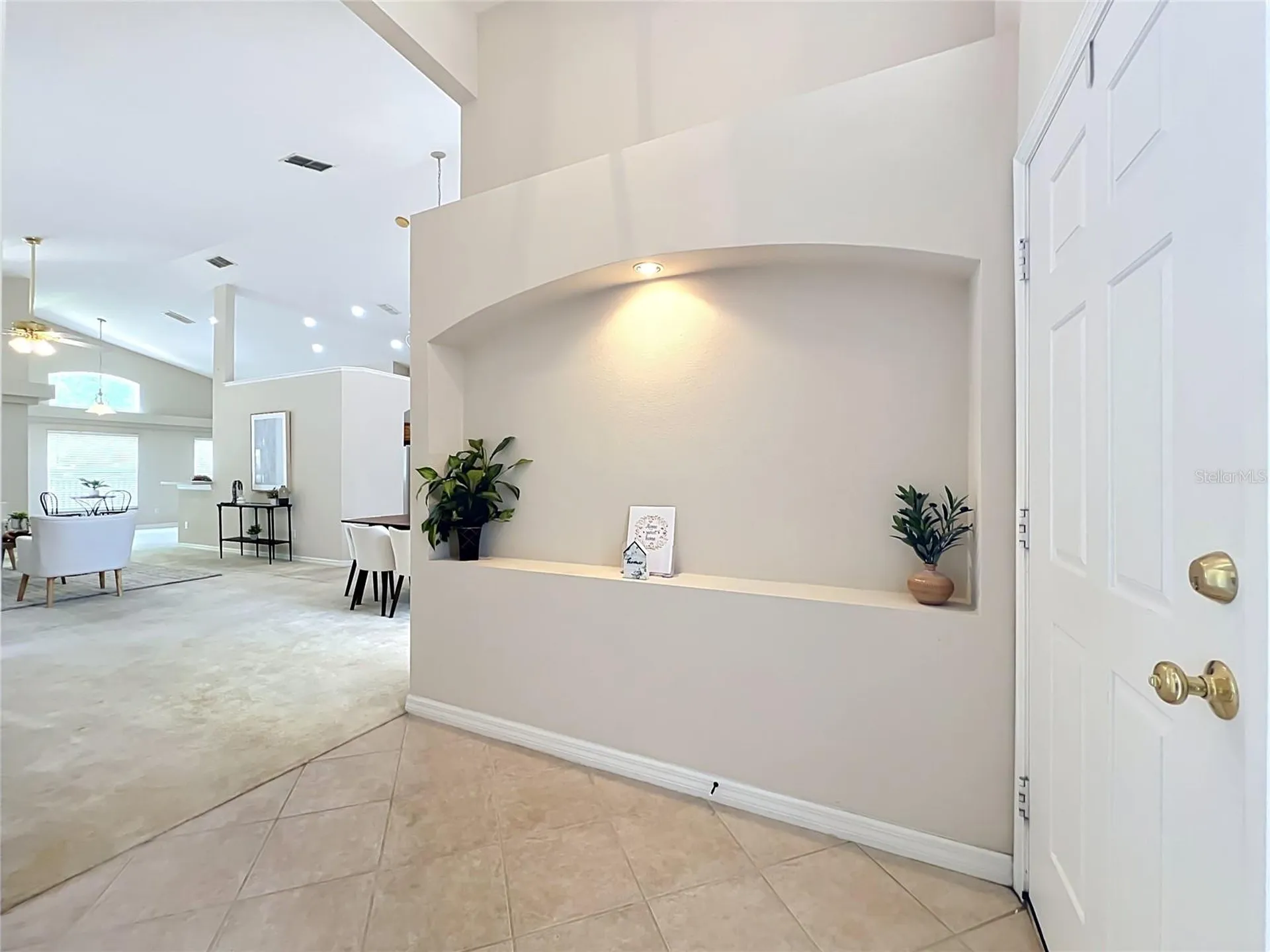 527 Canary Island Court Orlando FL 32828