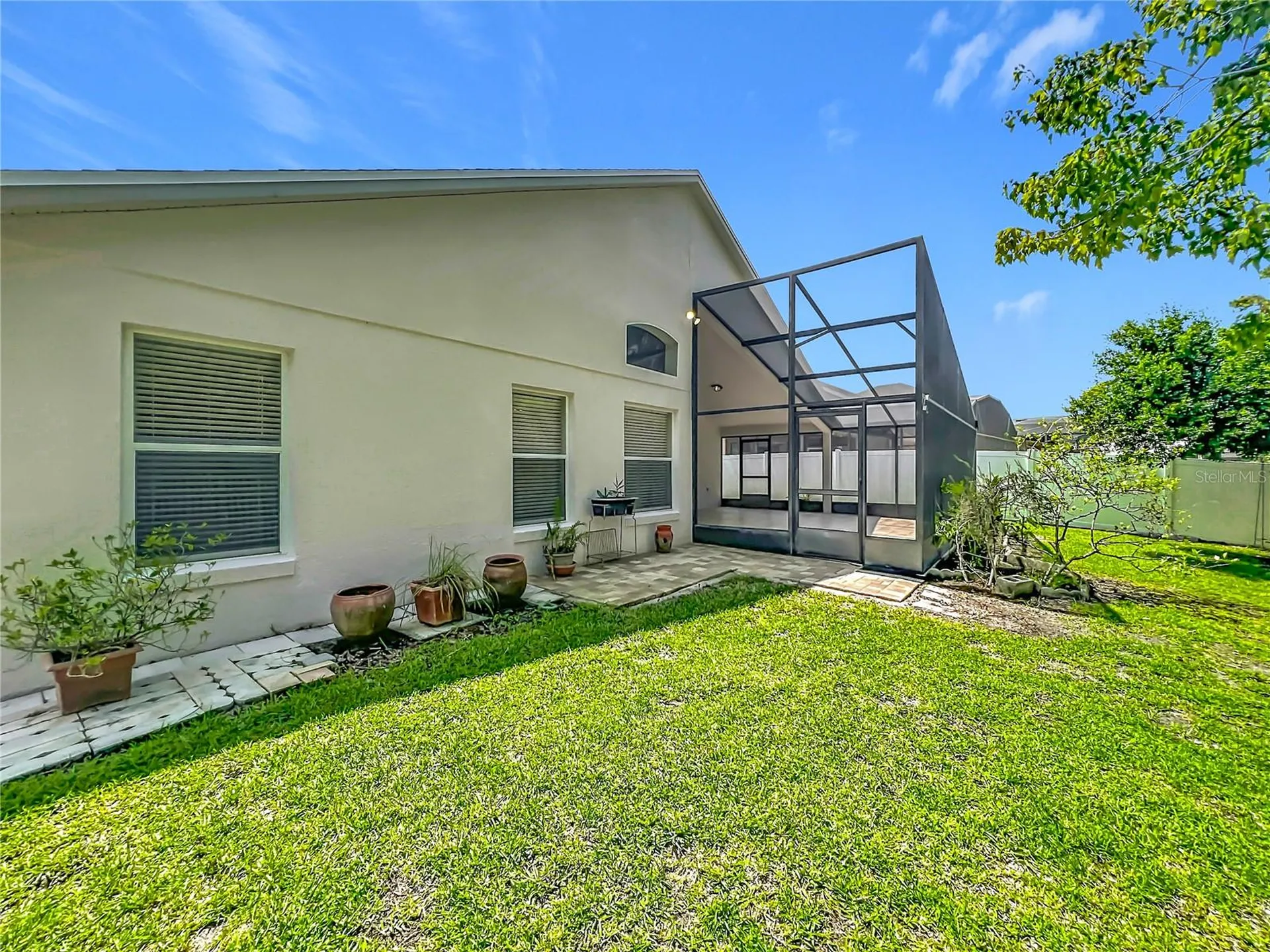 527 Canary Island Court Orlando FL 32828