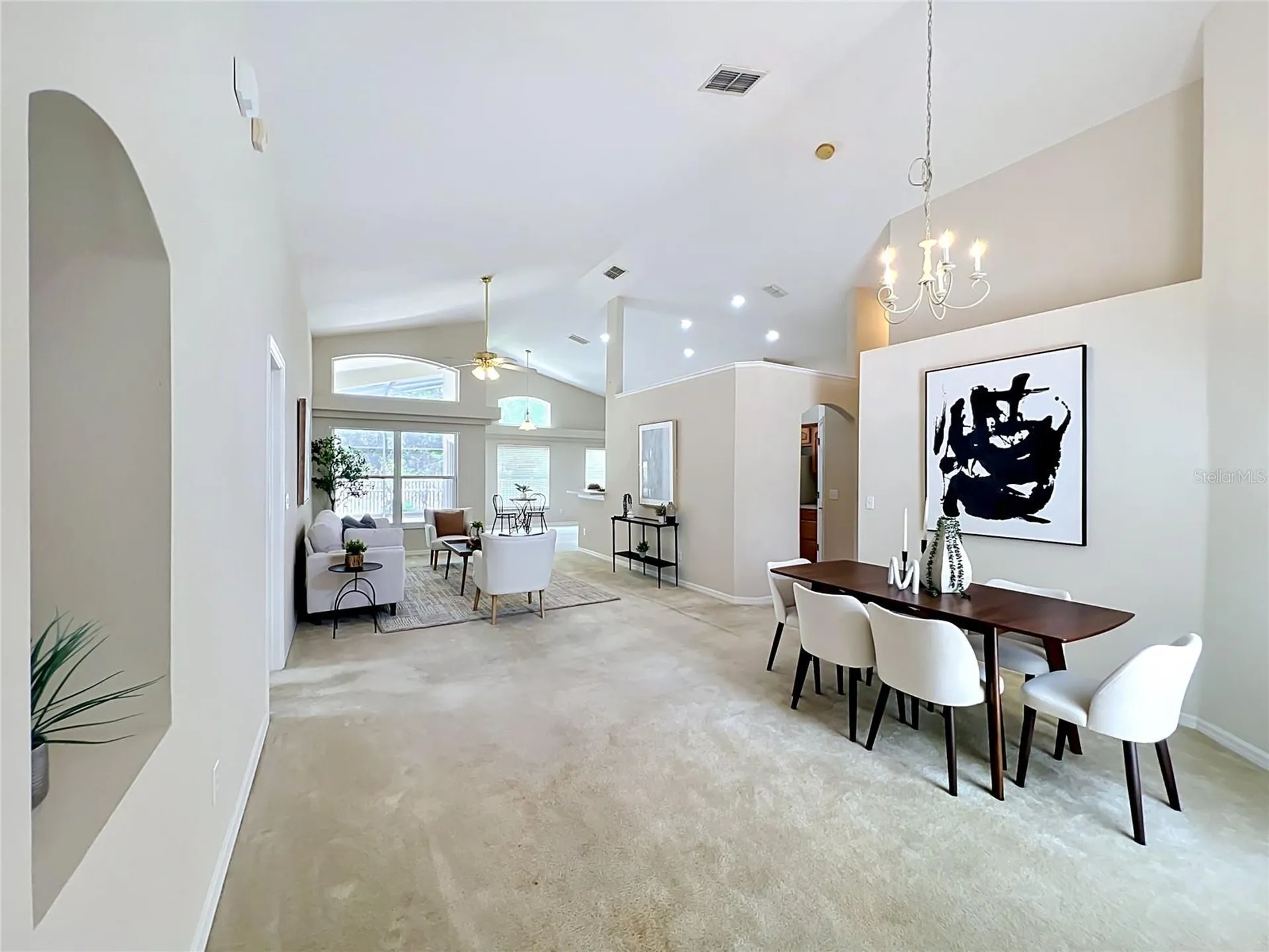 527 Canary Island Court Orlando FL 32828