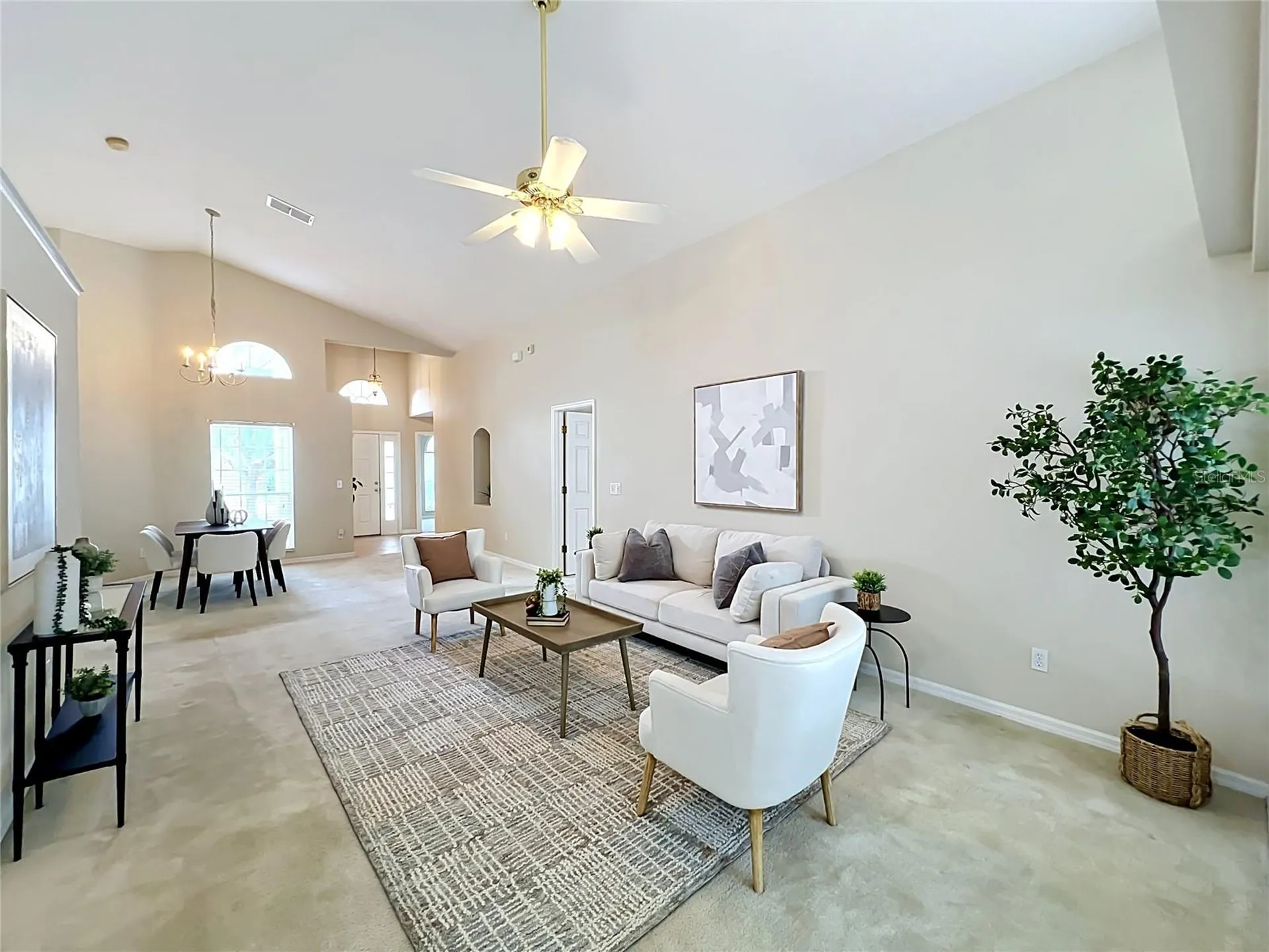 527 Canary Island Court Orlando FL 32828