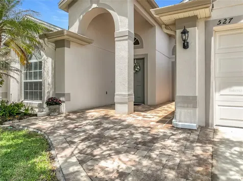 527 Canary Island Court Orlando FL 32828