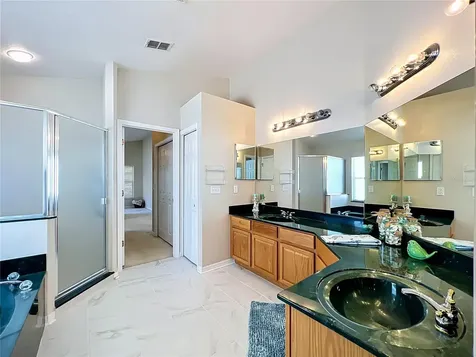 527 Canary Island Court Orlando FL 32828