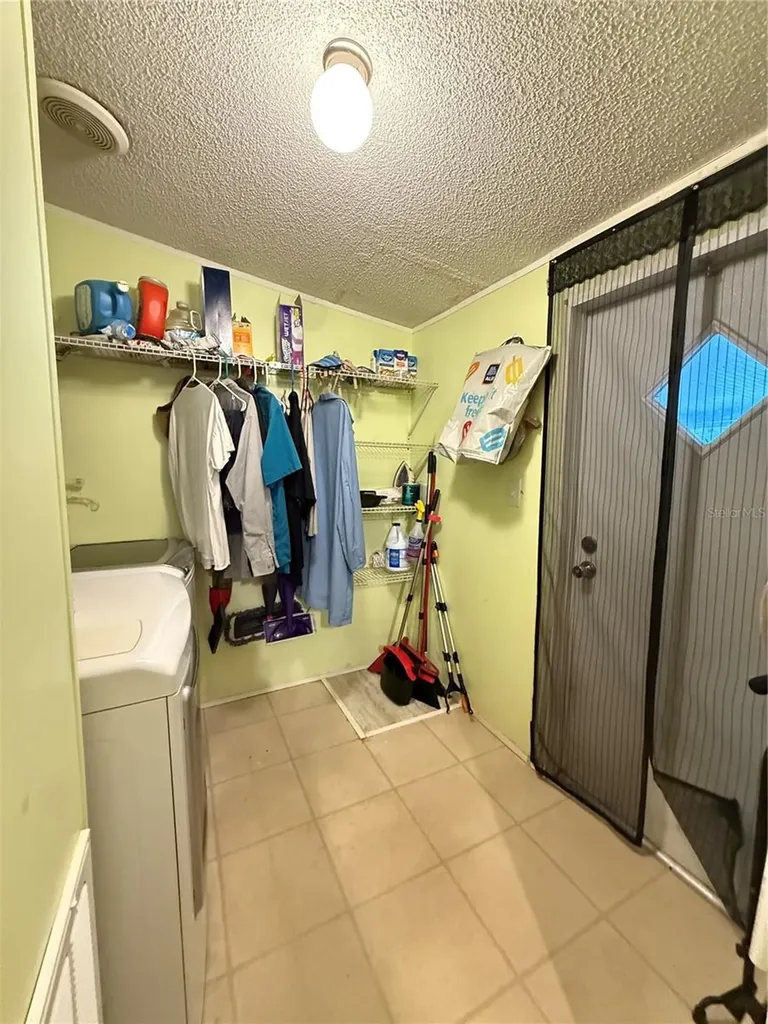 5109 SW 10th Street Bell FL 32619