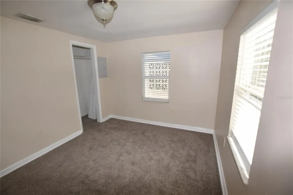 317 E Barnes Avenue Eustis FL 32726
