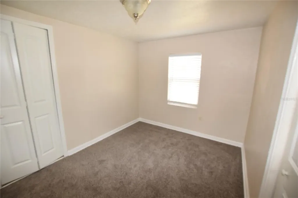 317 E Barnes Avenue Eustis FL 32726
