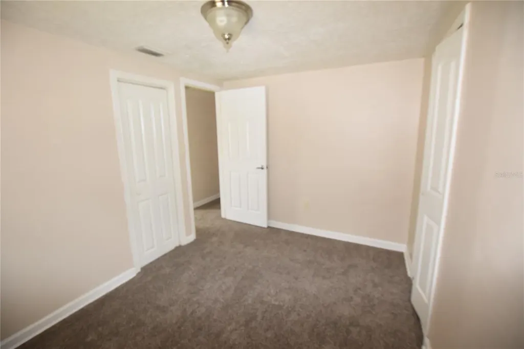 317 E Barnes Avenue Eustis FL 32726
