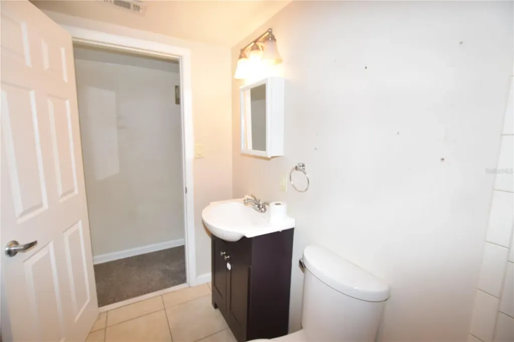 317 E Barnes Avenue Eustis FL 32726