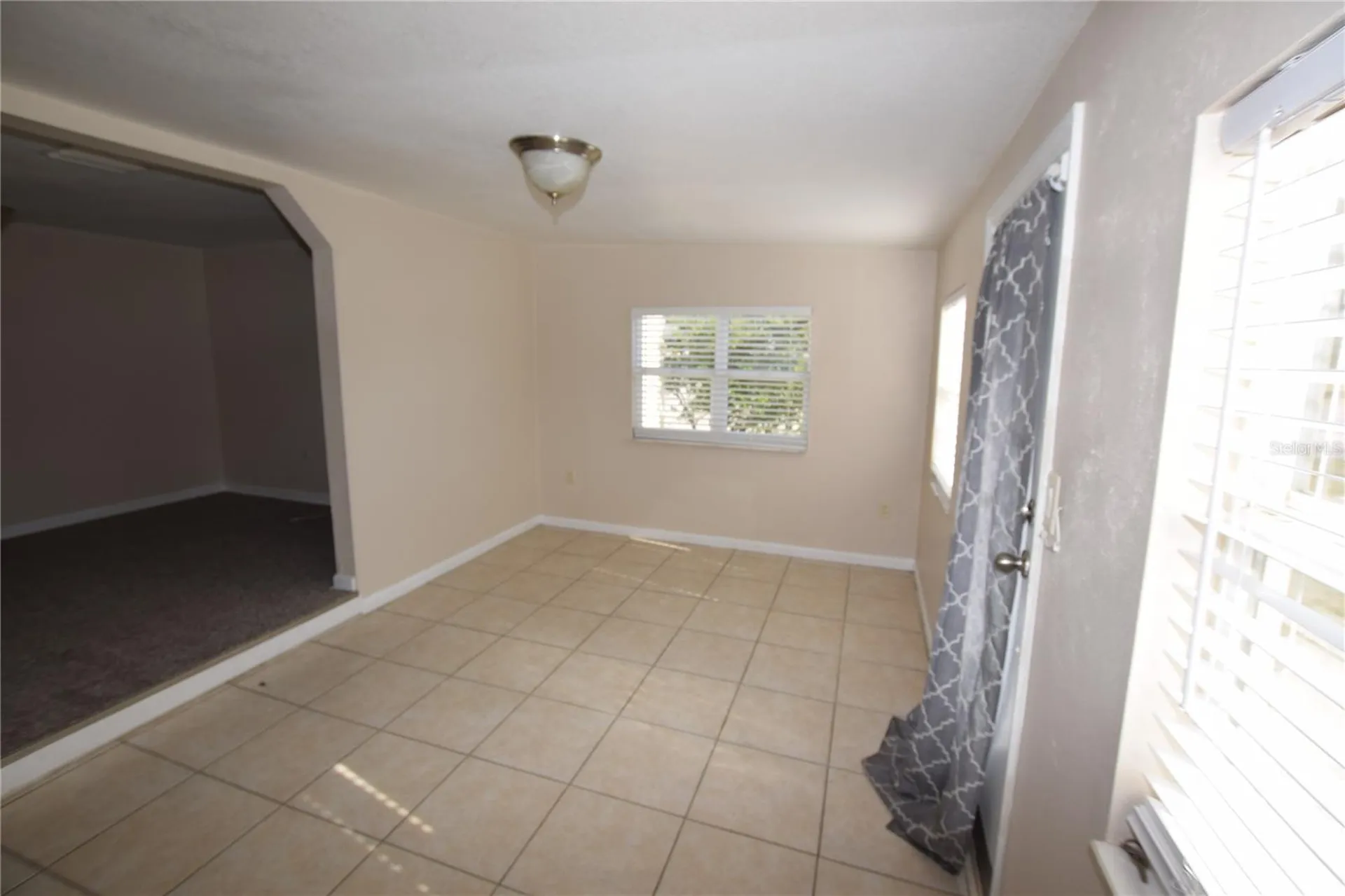 317 E Barnes Avenue Eustis FL 32726