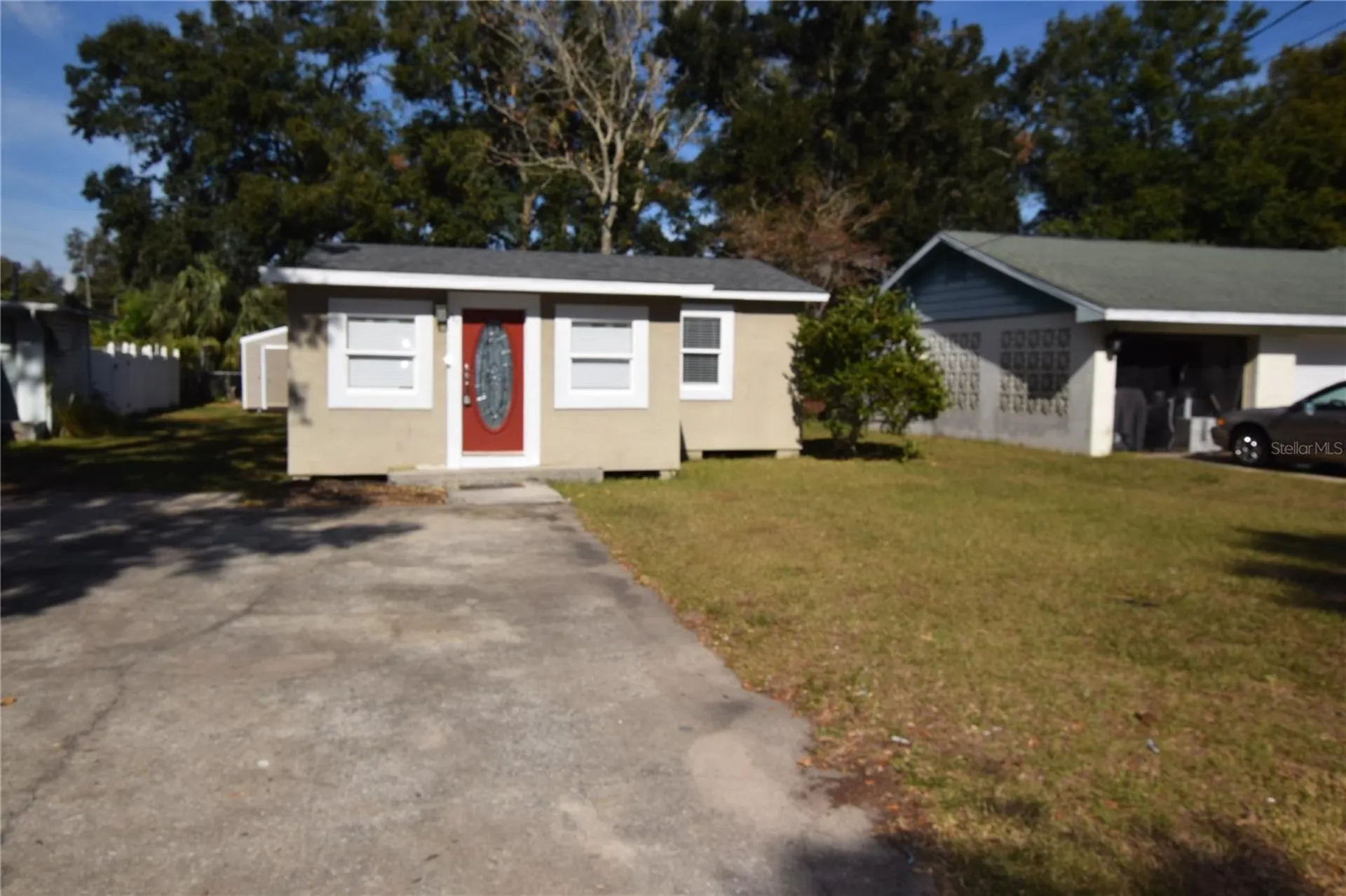 317 E Barnes Avenue Eustis FL 32726
