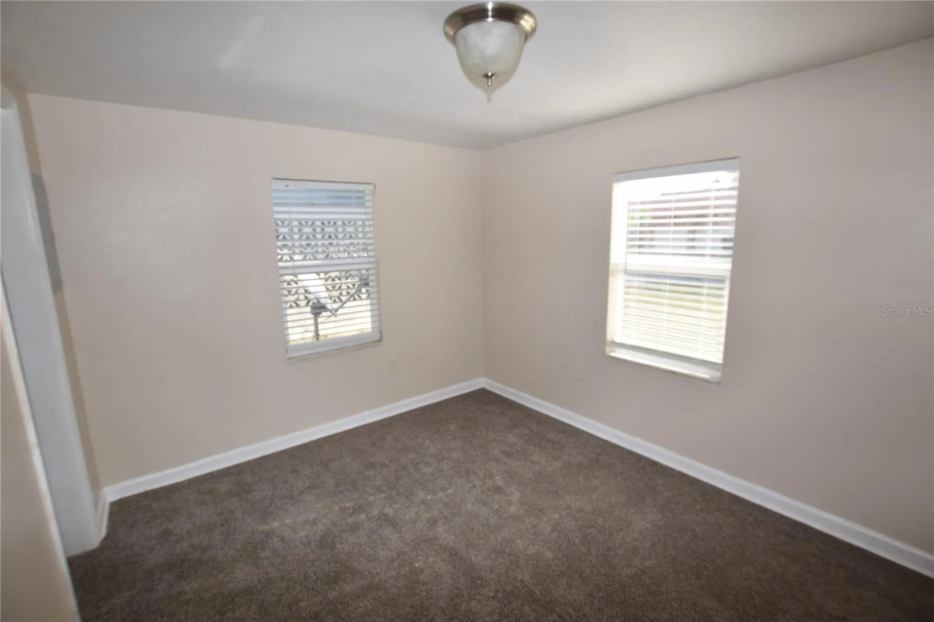 317 E Barnes Avenue Eustis FL 32726