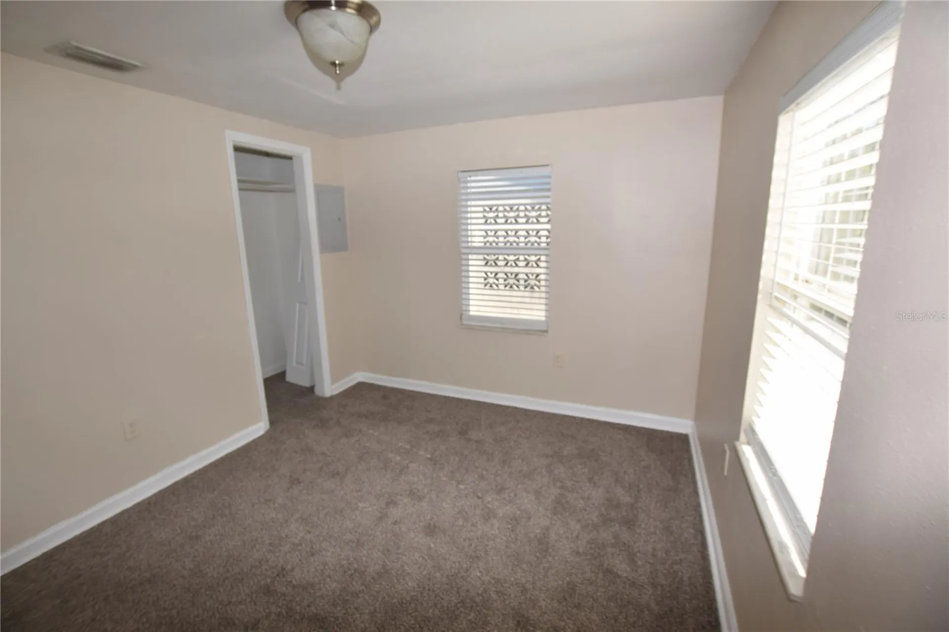 317 E Barnes Avenue Eustis FL 32726