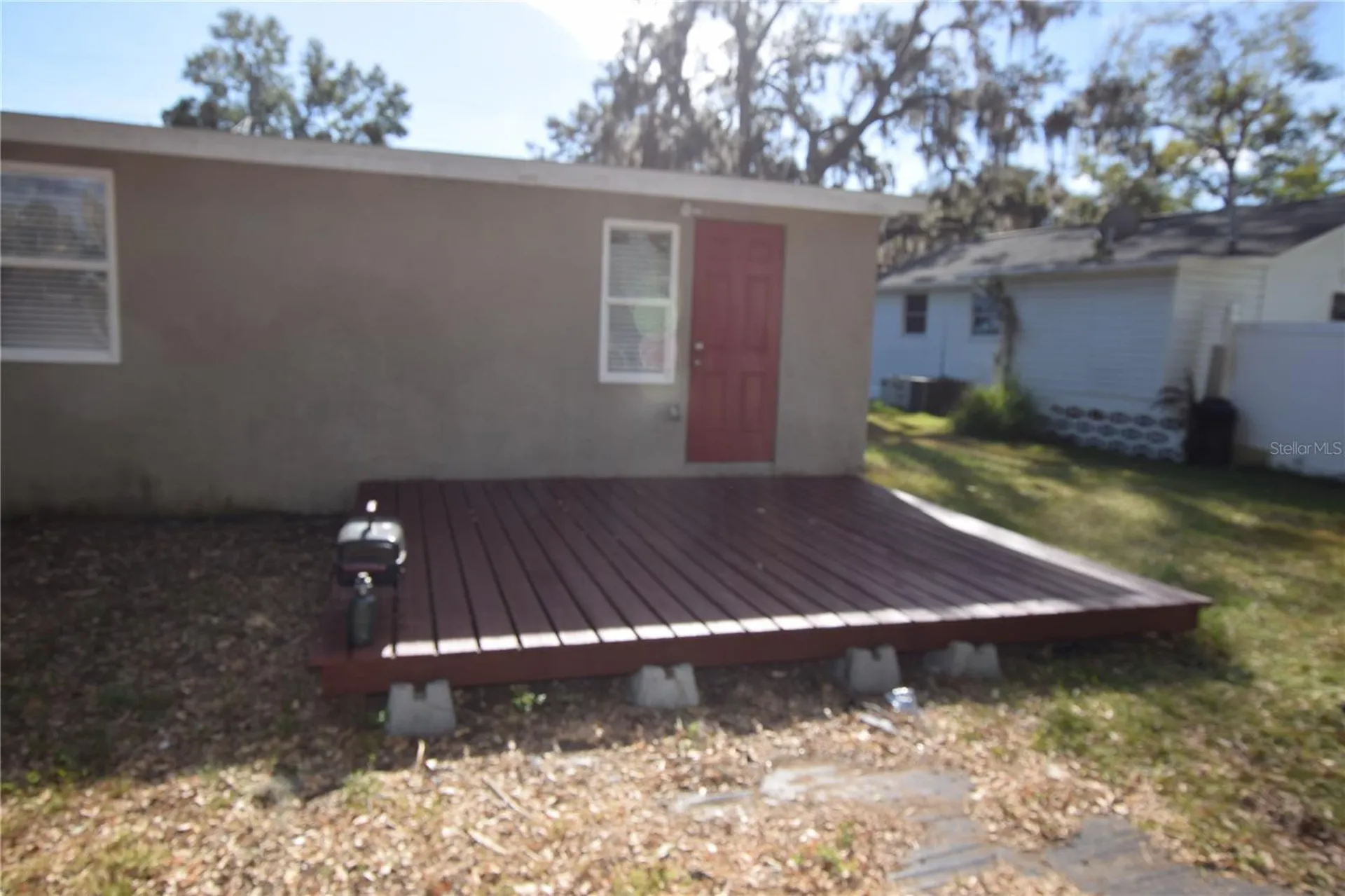 317 E Barnes Avenue Eustis FL 32726