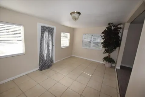 317 E Barnes Avenue Eustis FL 32726