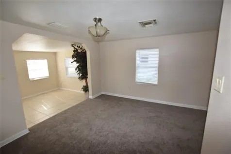 317 E Barnes Avenue Eustis FL 32726
