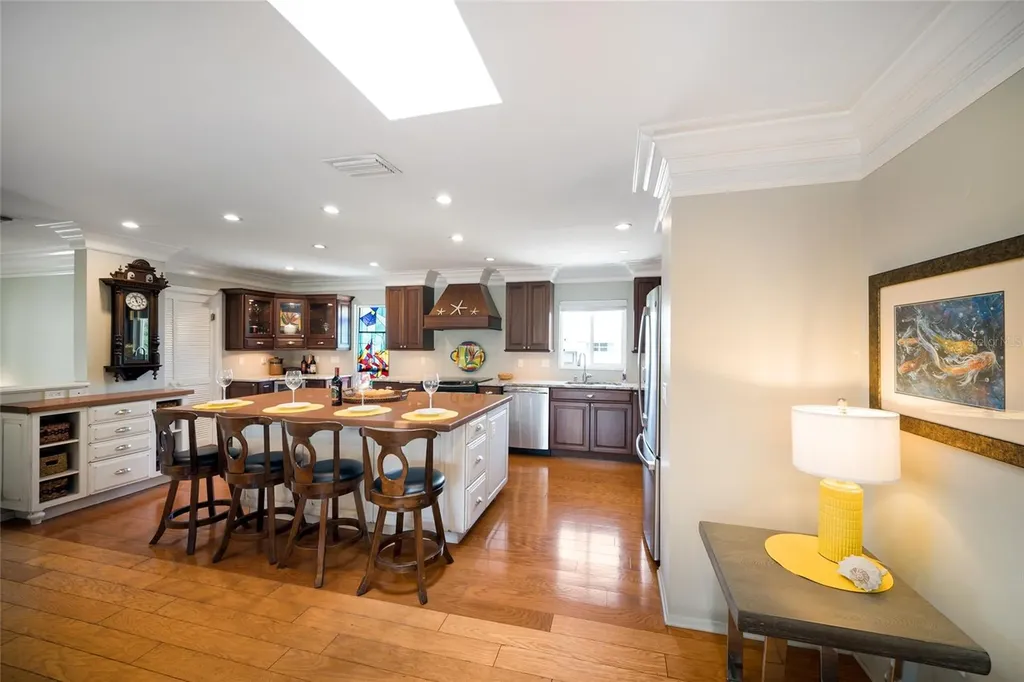517 Loquat Drive Anna Maria FL 34216