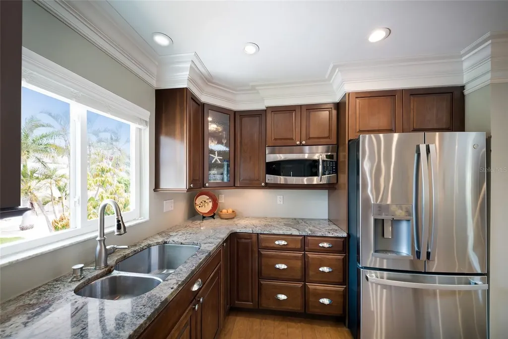 517 Loquat Drive Anna Maria FL 34216