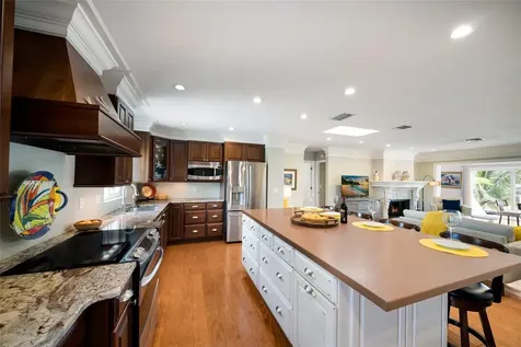 517 Loquat Drive Anna Maria FL 34216