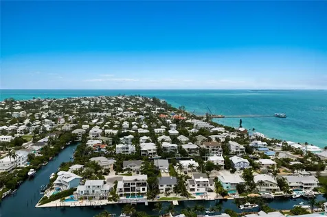 517 Loquat Drive Anna Maria FL 34216