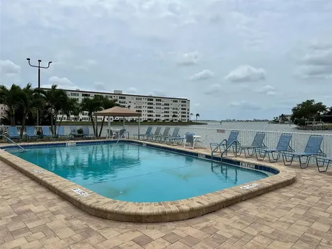 5955 30th Avenue S Gulfport FL 33707