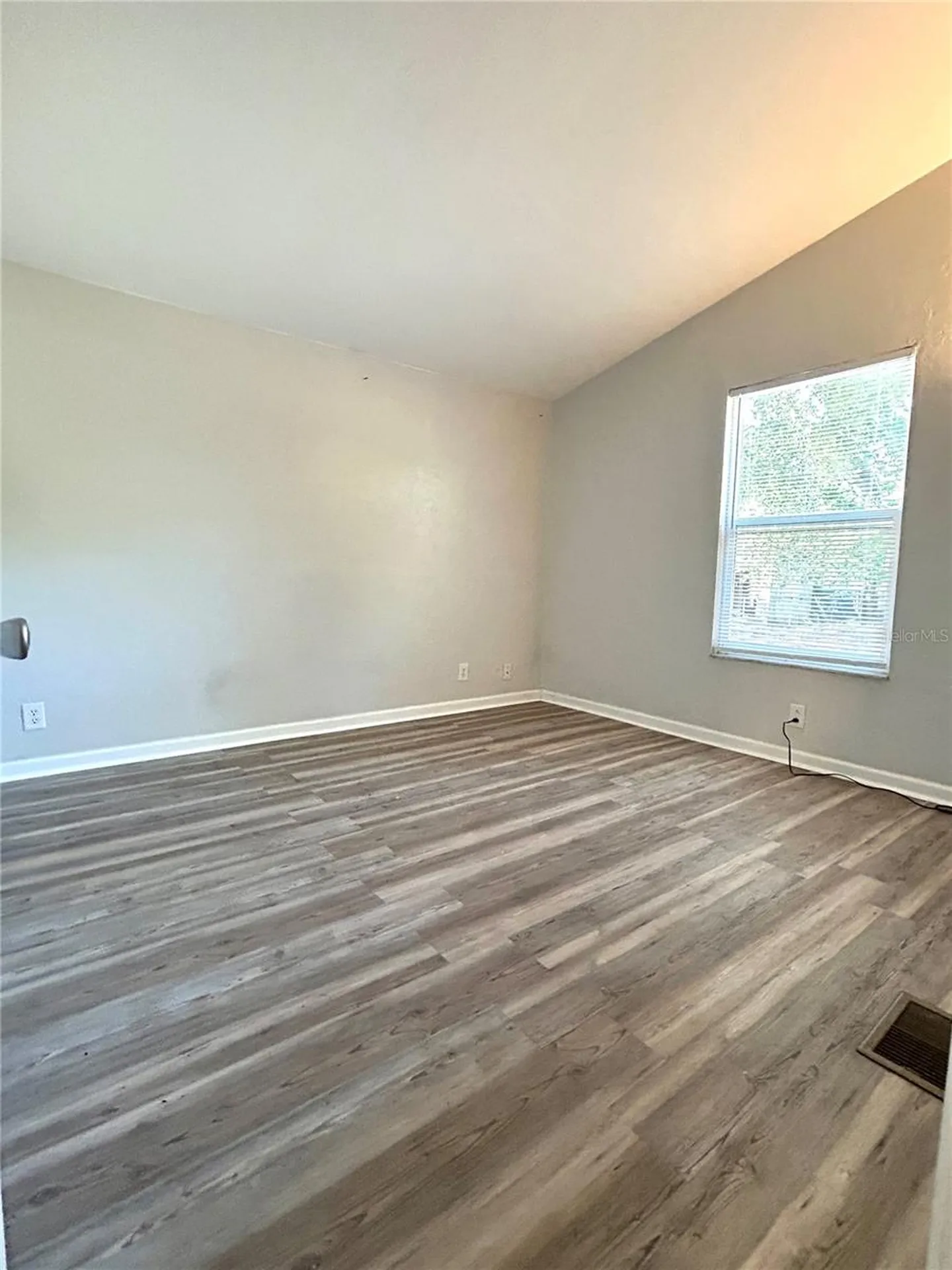 2911 NE 9th Street Gainesville FL 32609