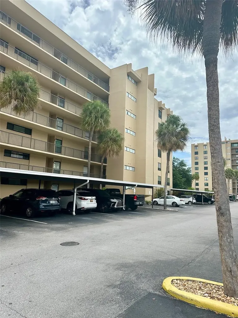 2617 Cove Cay Drive Clearwater FL 33760