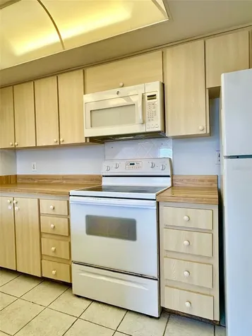 2617 Cove Cay Drive Clearwater FL 33760