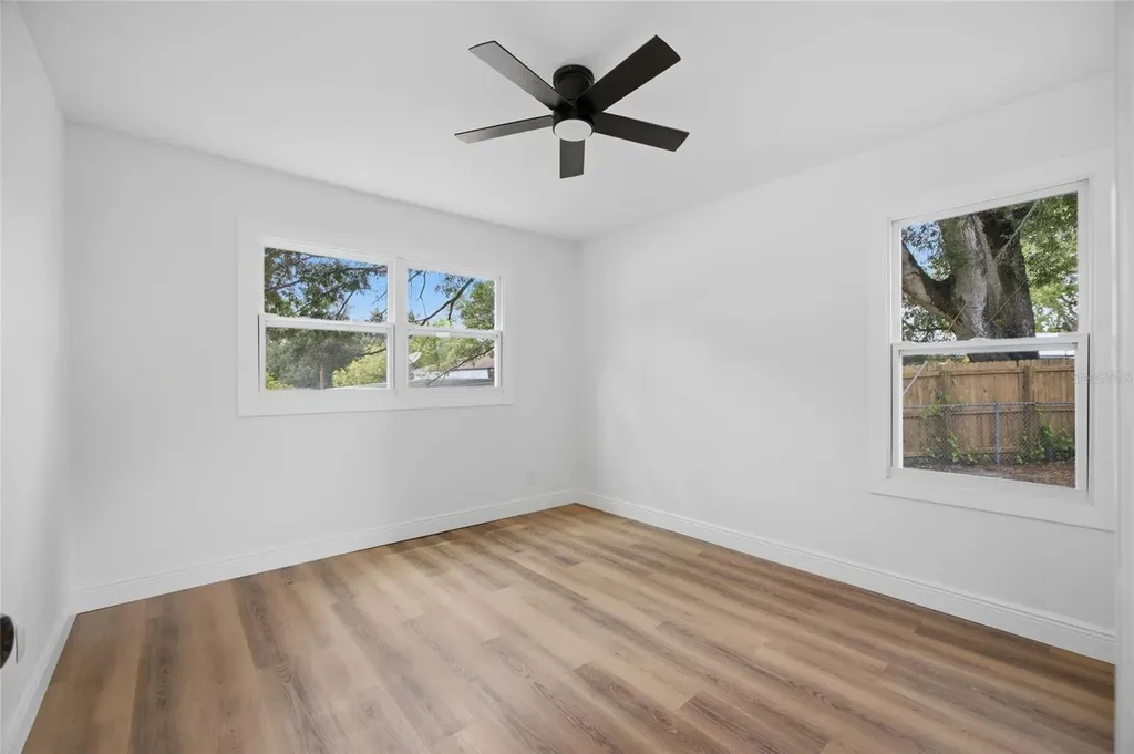 2102 E Howell Street Tampa FL 33610