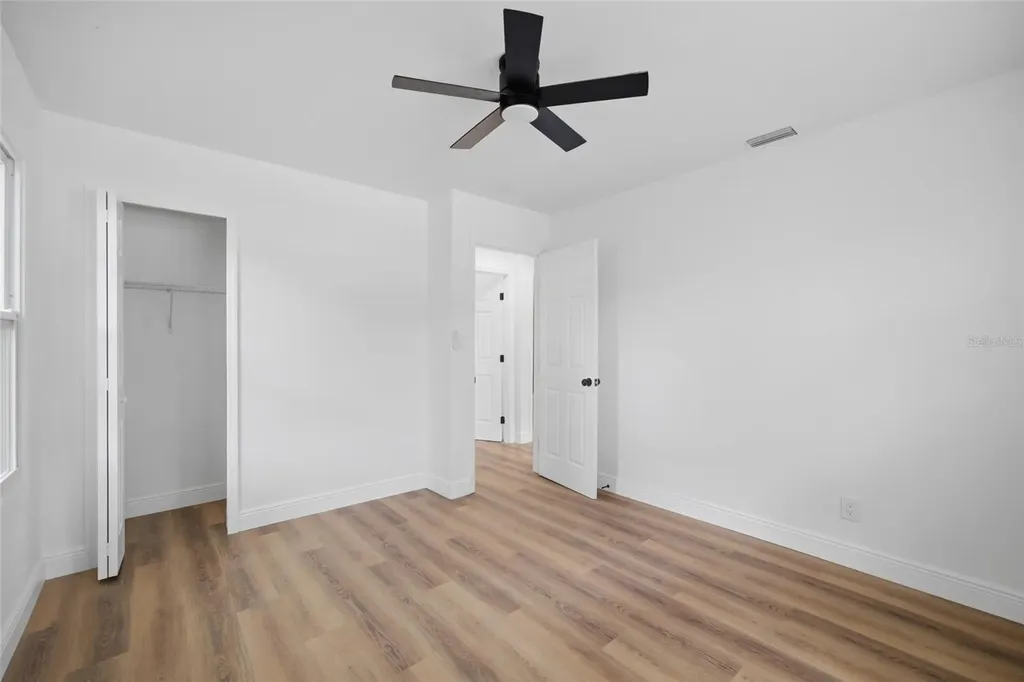 2102 E Howell Street Tampa FL 33610