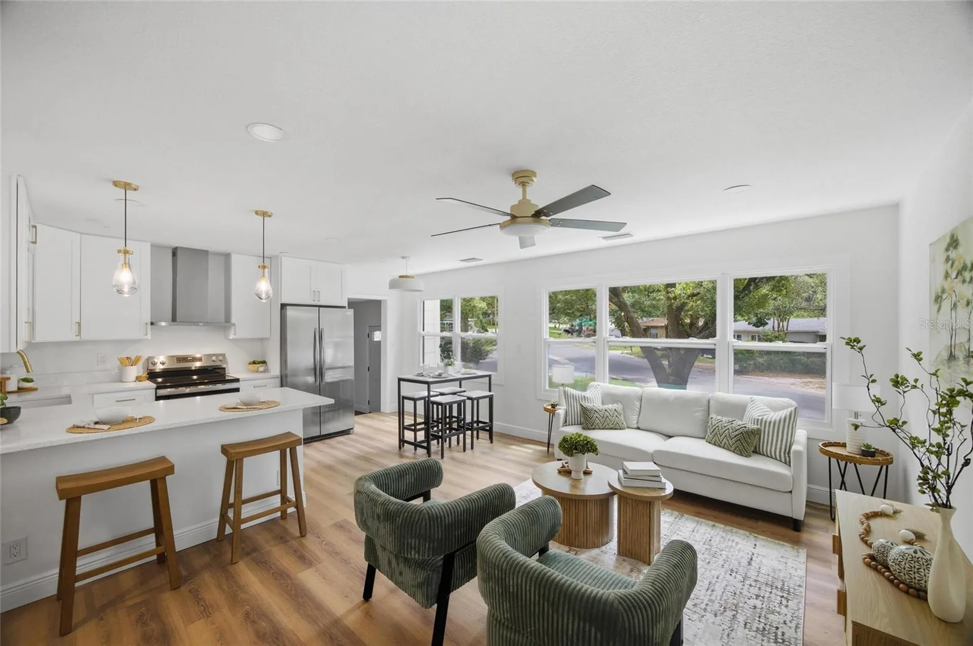 2102 E Howell Street Tampa FL 33610