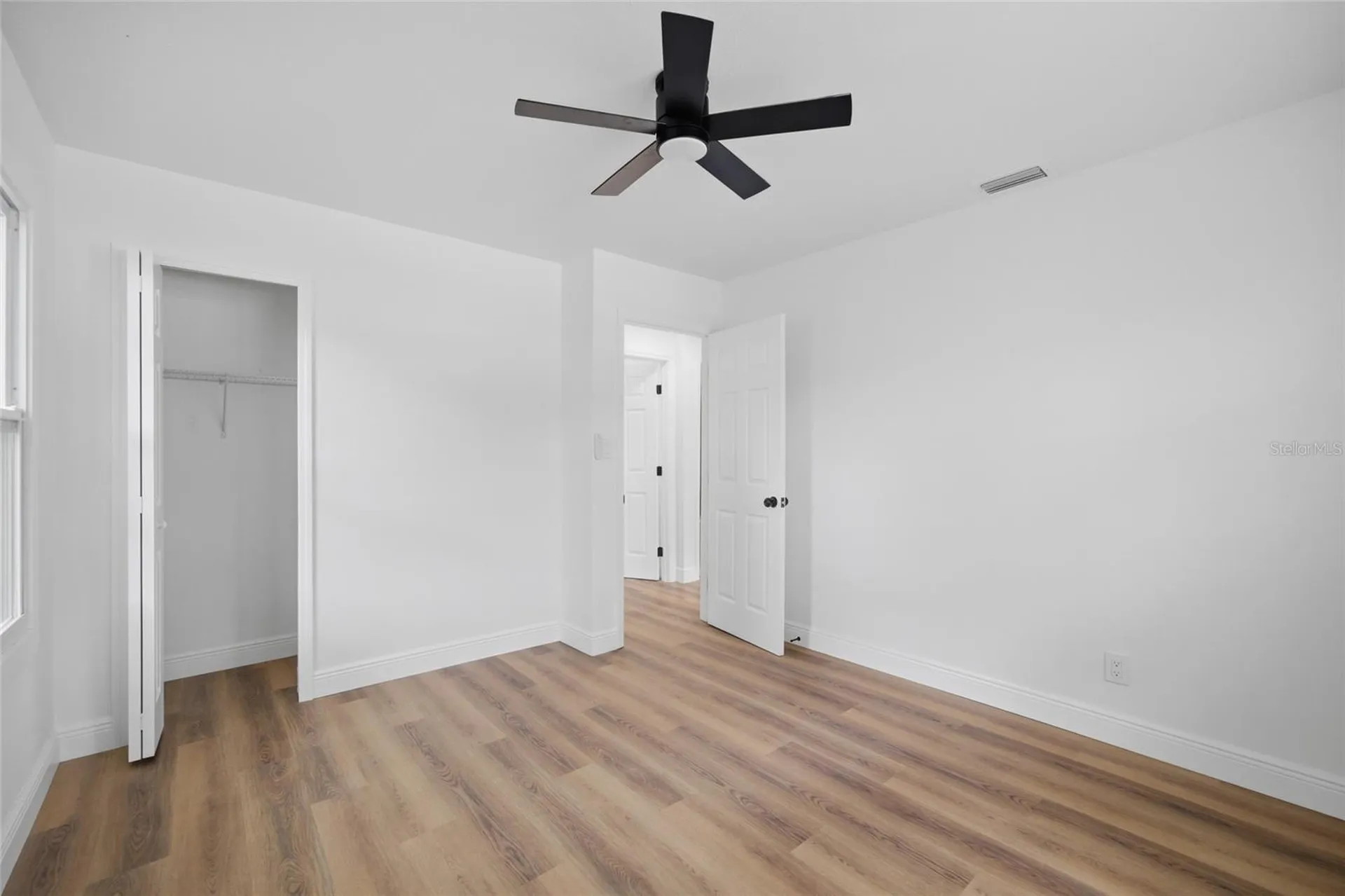 2102 E Howell Street Tampa FL 33610