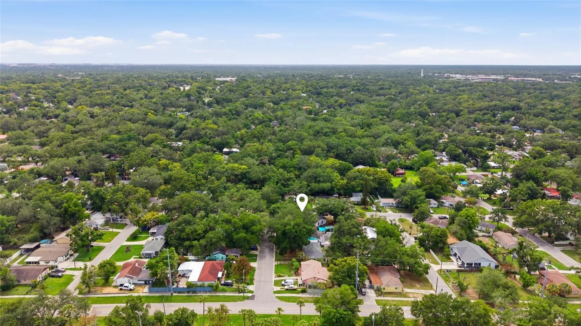 2102 E Howell Street Tampa FL 33610
