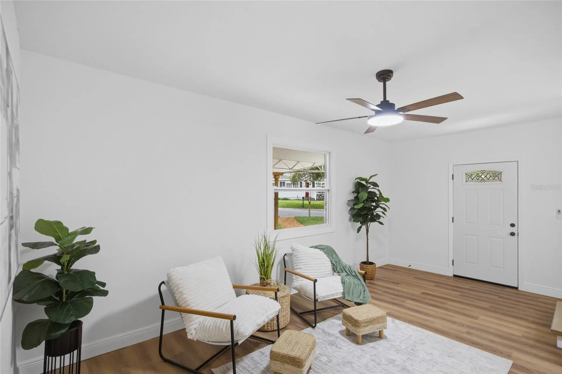 2102 E Howell Street Tampa FL 33610