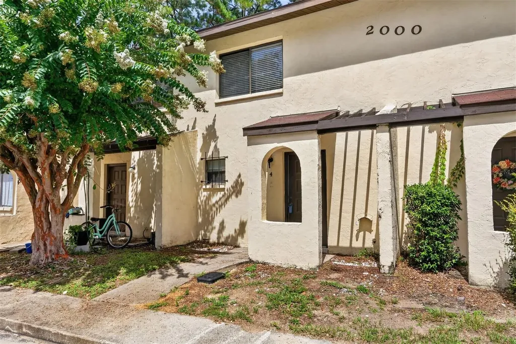 2735 SW 35th Place Gainesville FL 32608