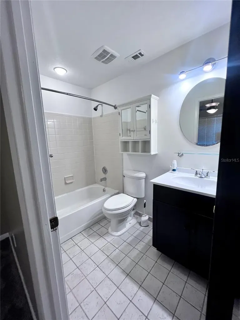 2735 SW 35th Place Gainesville FL 32608