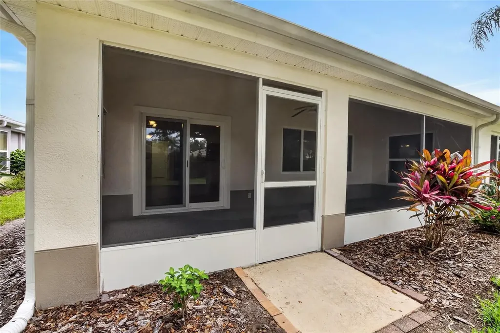 1149 Corinth Greens Drive Sun City Center FL 33573