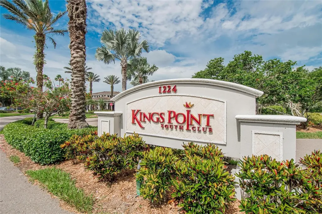 1149 Corinth Greens Drive Sun City Center FL 33573