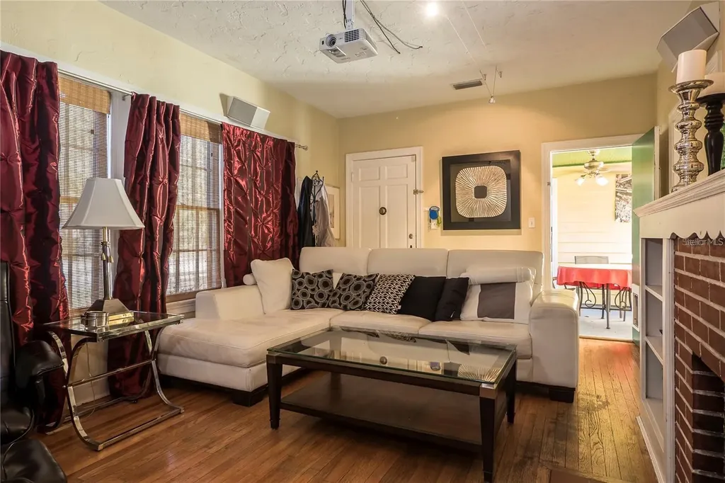 1125 NW 10th Avenue Gainesville FL 32605
