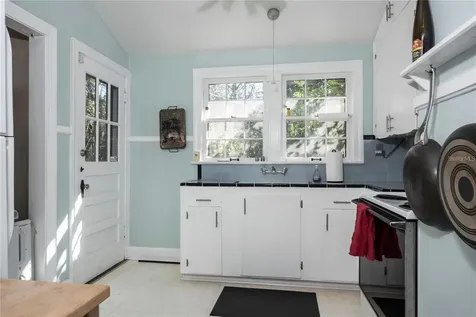 1125 NW 10th Avenue Gainesville FL 32605