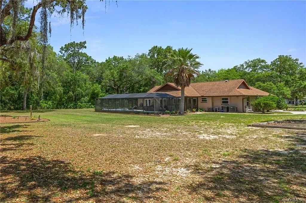 807 W National Street Hernando FL 34442