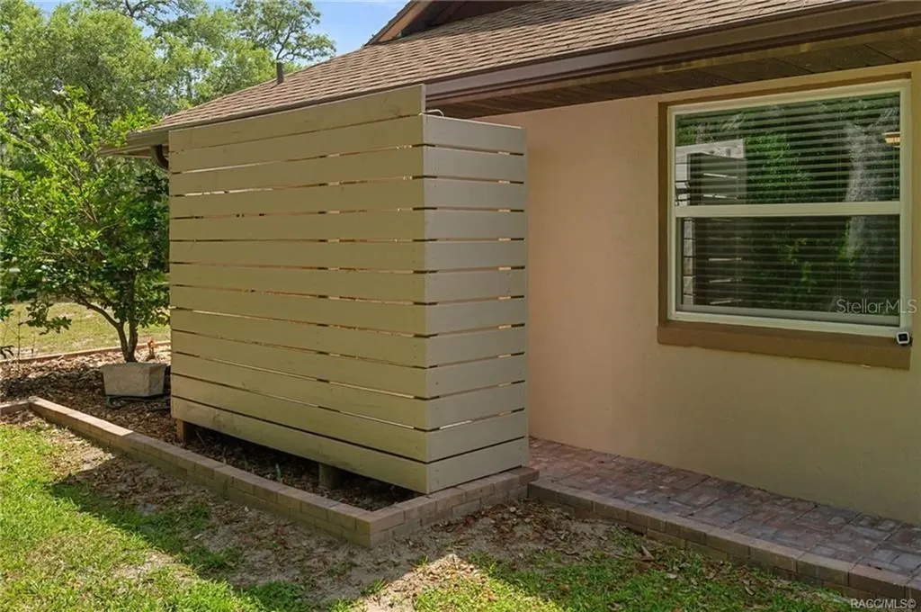 807 W National Street Hernando FL 34442
