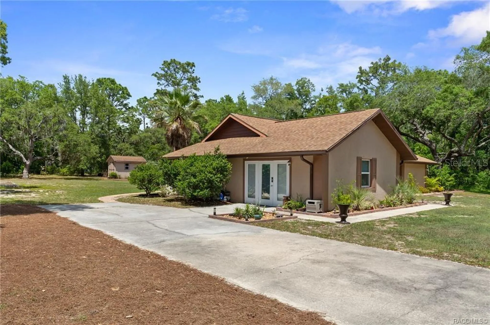 807 W National Street Hernando FL 34442