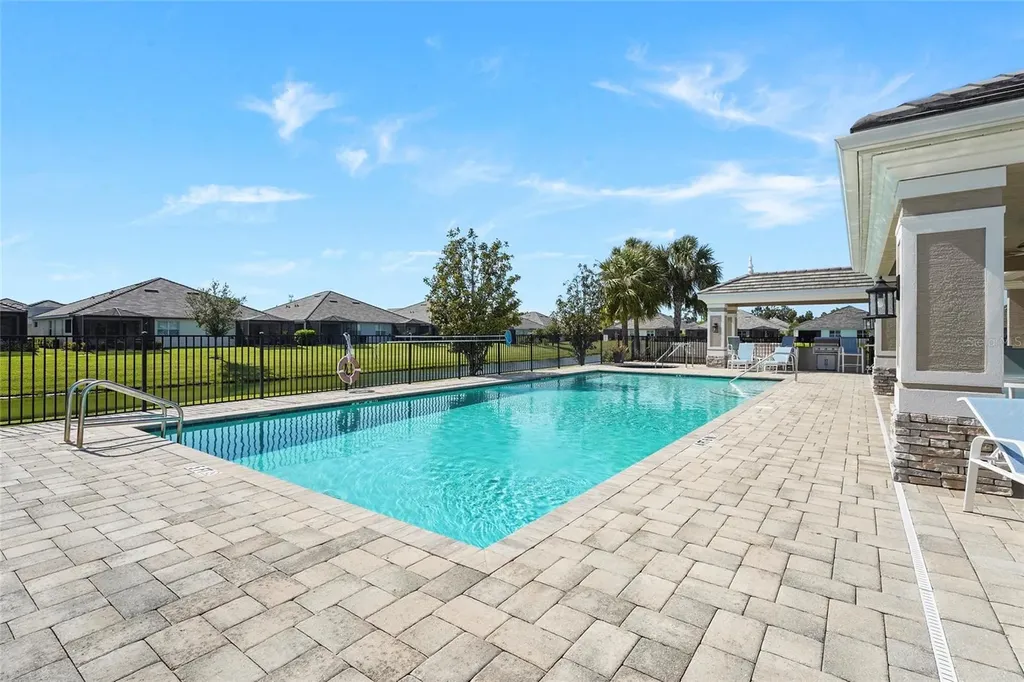 7523 Campus Cove Sarasota FL 34243