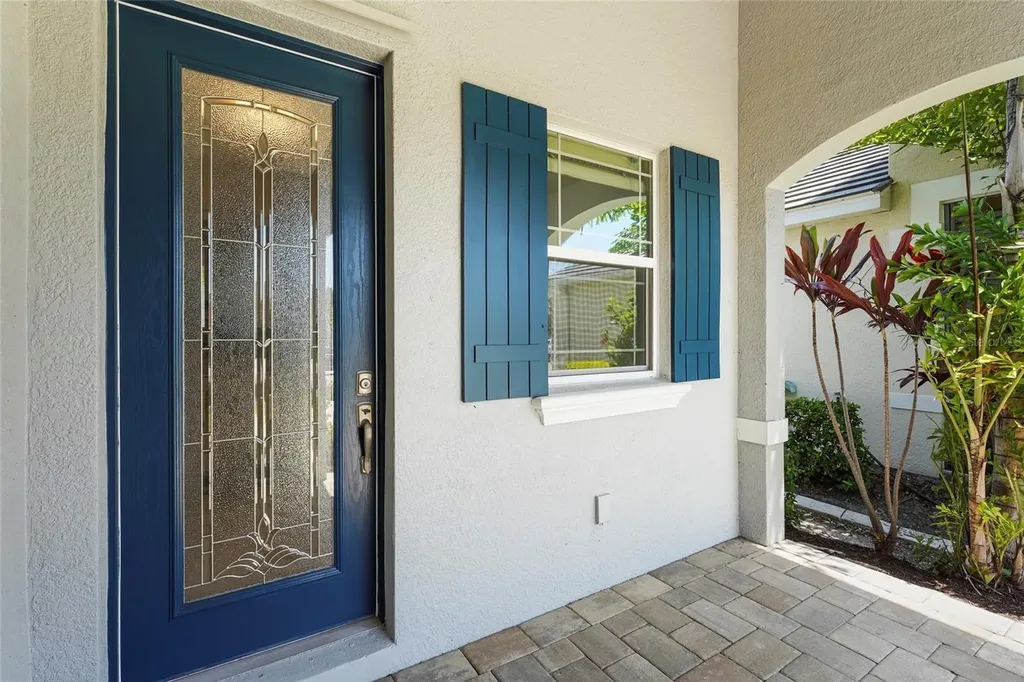 7523 Campus Cove Sarasota FL 34243