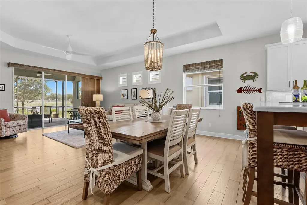 7523 Campus Cove Sarasota FL 34243