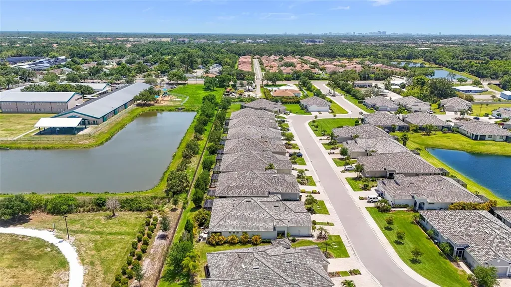 7523 Campus Cove Sarasota FL 34243